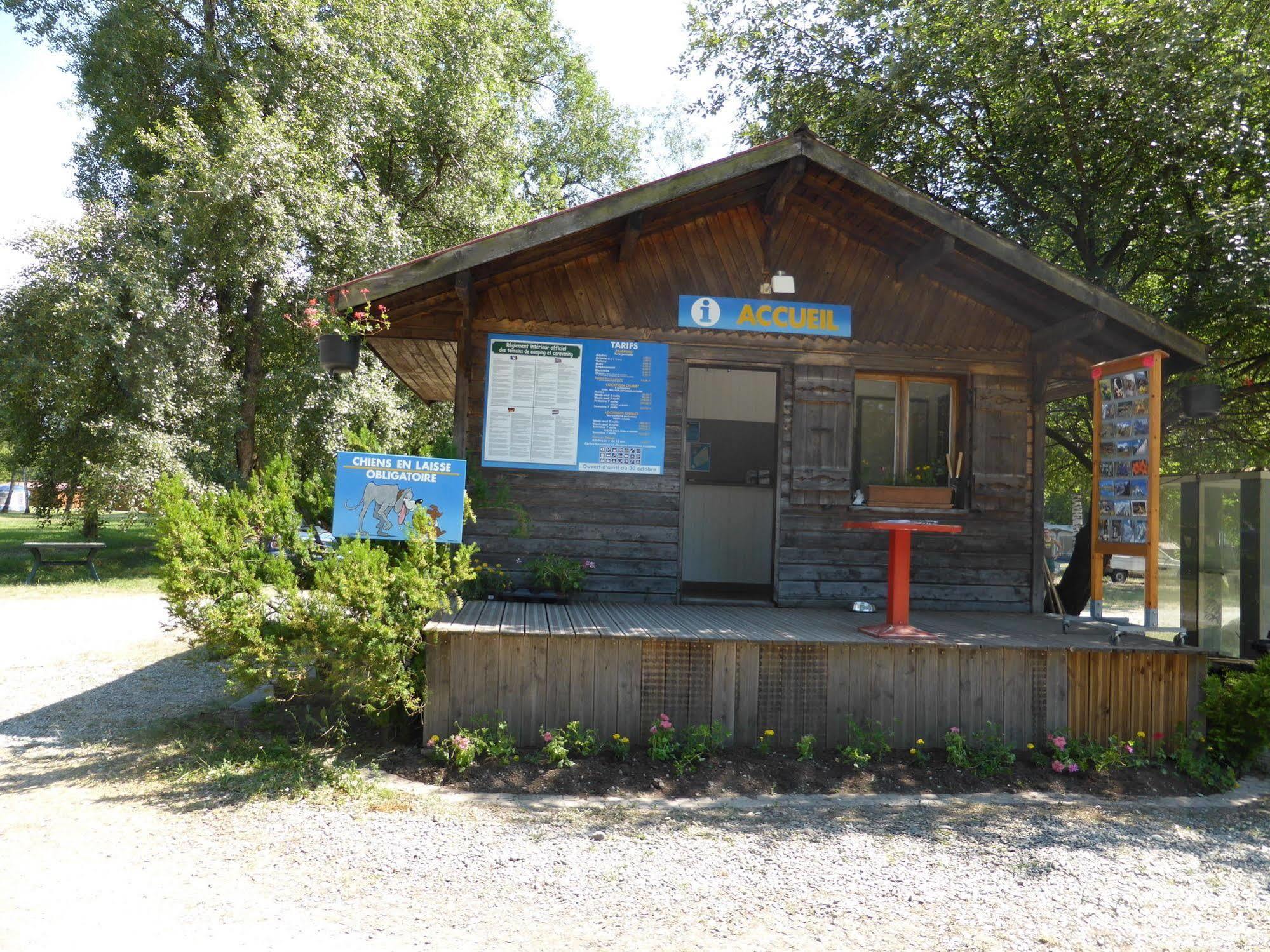 Camping L'Ecureuil - Mont-Blanc Village Domancy Экстерьер фото
