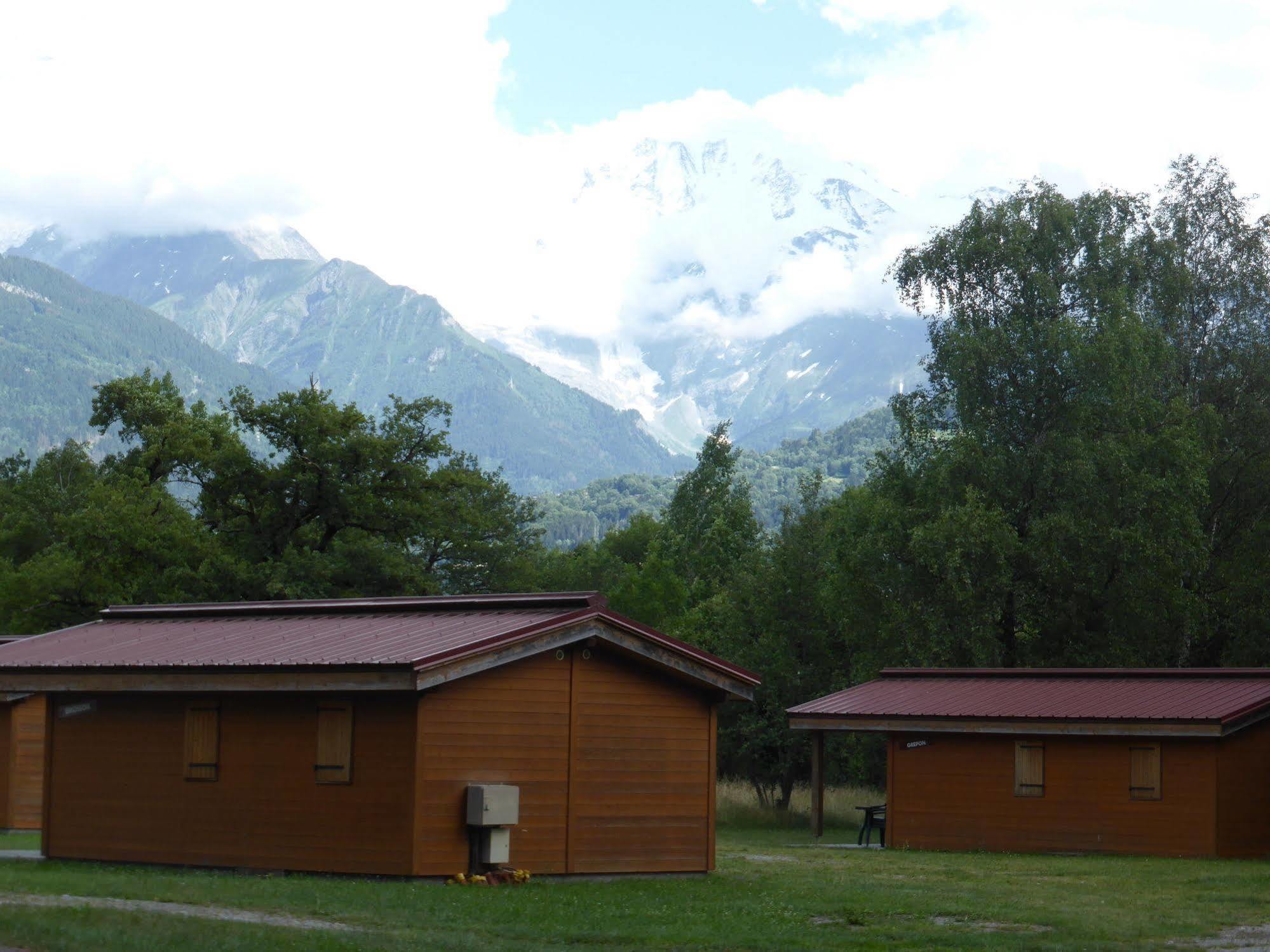 Camping L'Ecureuil - Mont-Blanc Village Domancy Экстерьер фото