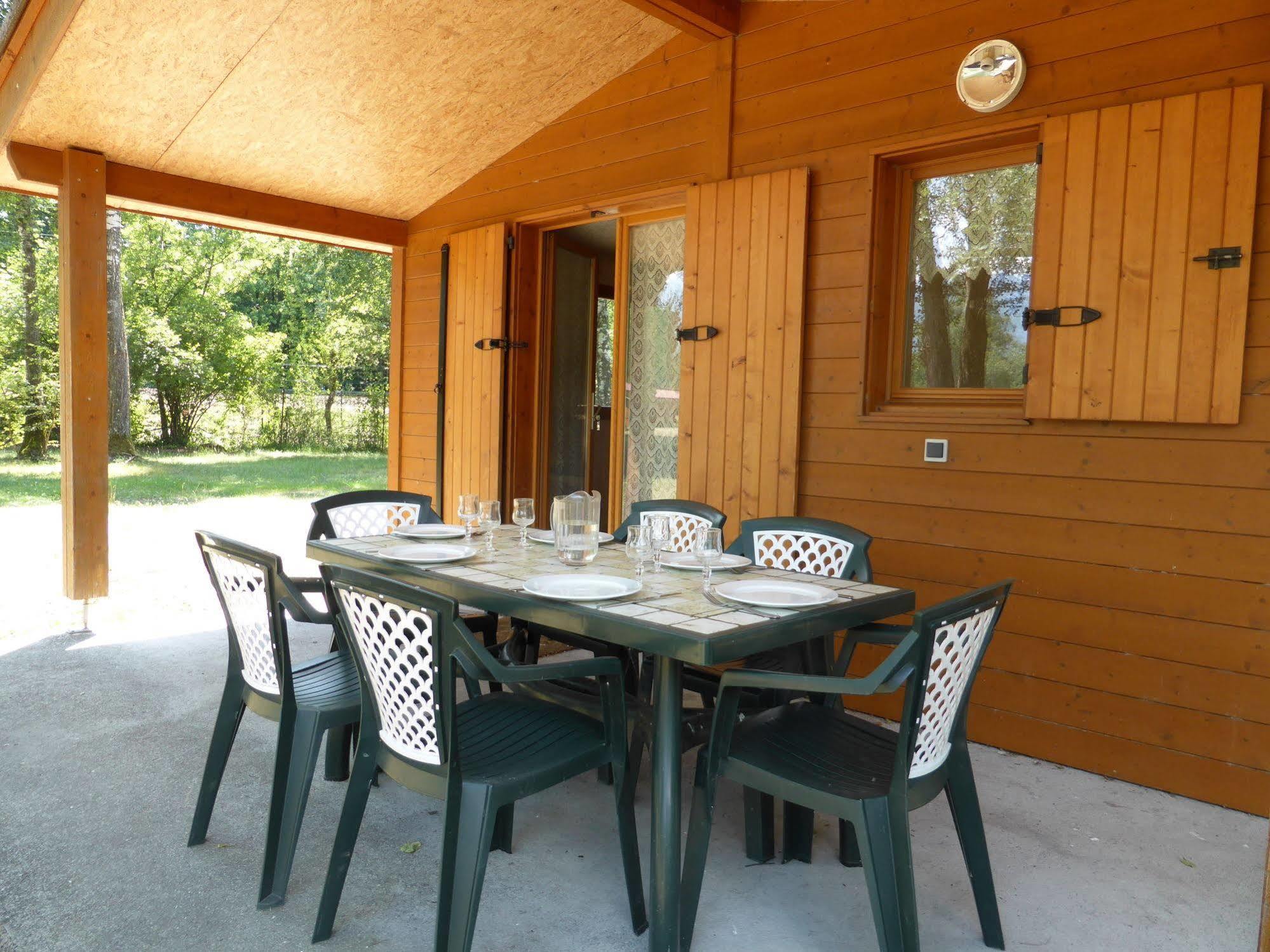 Camping L'Ecureuil - Mont-Blanc Village Domancy Экстерьер фото